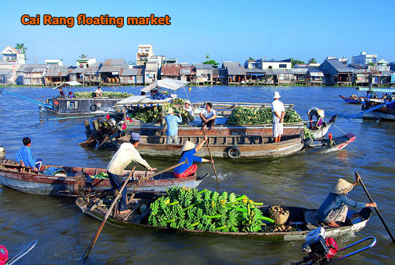 Floating market in Mekong